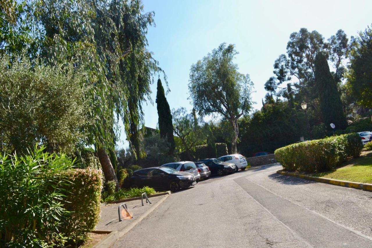 Apartment Eden Park سان تروبيه المظهر الخارجي الصورة
